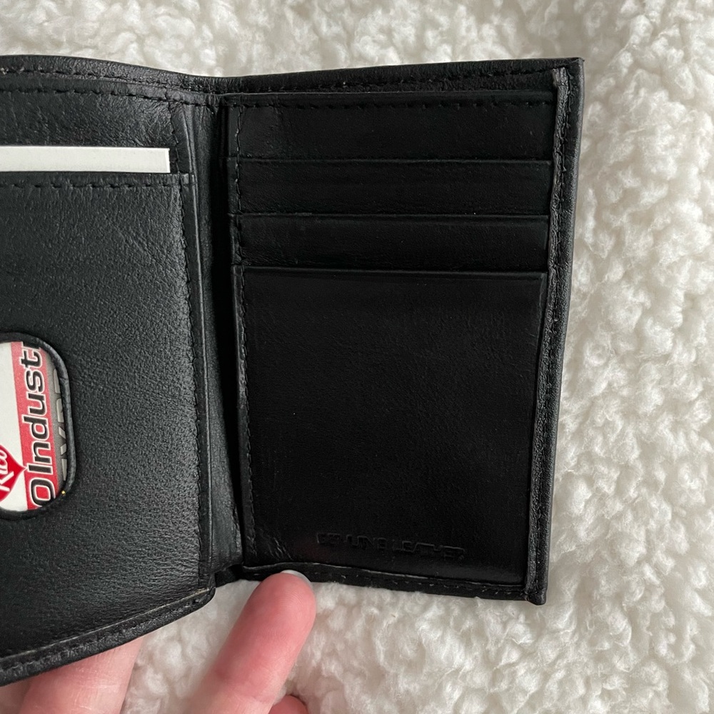 Rico’s Pittsburgh Steelers Embroidered Genuine Leather Tri-fold Wallet - Picture 6 of 11